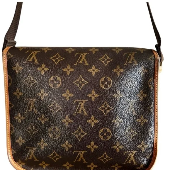 💯Authentic Louis Vuitton Brown Monogram Crossbody Bag certified by poshmark - Picture 5 of 16